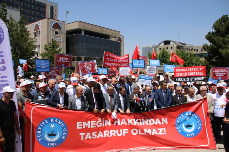 Memur ve Emeklilerimizin Hakları İçin Hazine ve Maliye Bakanlığı Önündeydik