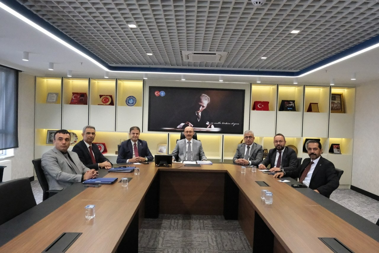Geylan: “1.611 Mülakat Mağduru Öğretmenimizin Sorunu Piktes Marifetiyle de Olsa Çözüme Kavuşturuldu. Bunun Altında Türk Eğitim-Sen’in Emeği Var” görseli 3