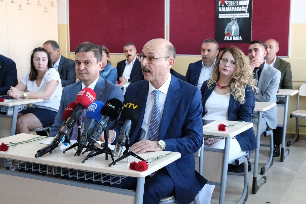 Öğretmenlerin Gözünden: Okullarda Akran Zorbalığı, Okullarda Şiddet ve Suça Karışan Çocuklar. görseli 6