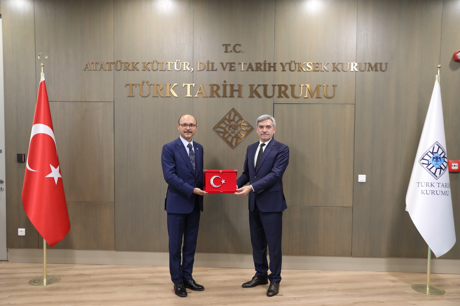Genel Başkan Talip Geylan Türk Tarih Kurumu Başkanı Prof. Dr. Haluk Selvi’yi Ziyaret Etti görseli 3