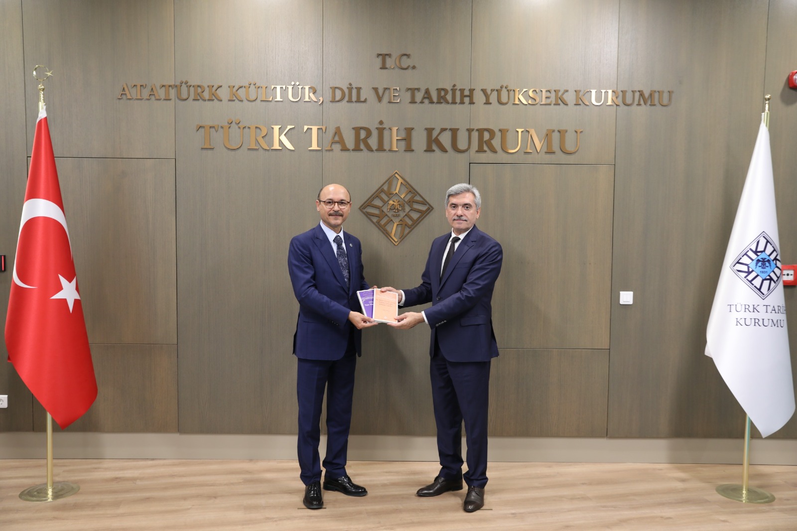 Genel Başkan Talip Geylan Türk Tarih Kurumu Başkanı Prof. Dr. Haluk Selvi’yi Ziyaret Etti görseli 5